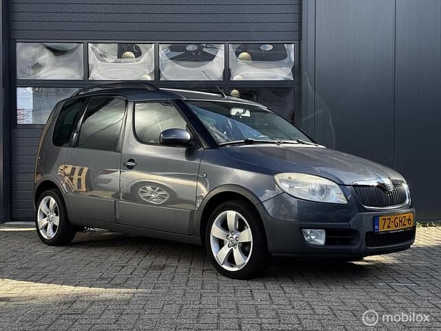 Grijs Gebruikt 2008 Skoda Roomster Stationwagen | € 2.999 (Eerlijke prijs) - Afbeelding 1/4