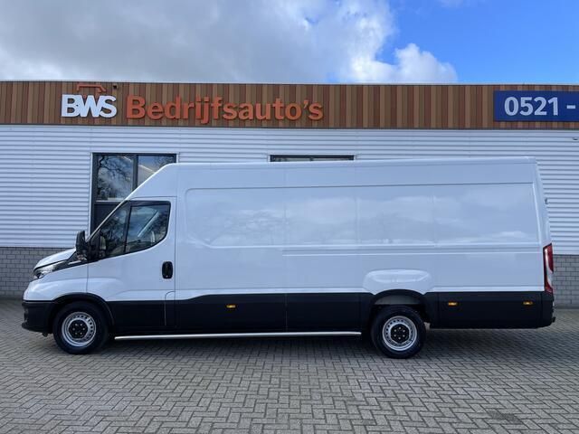 Wit Gebruikt 2021 Iveco Daily Van | € 23.950 (Eerlijke prijs) - Afbeelding 1/4