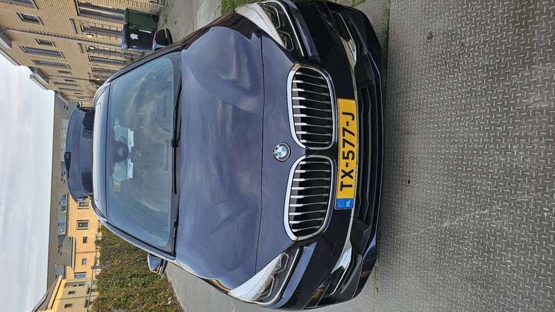 Blauw Gebruikt 2018 BMW 218 Stationwagen | € 18.800 (Eerlijke prijs) - Afbeelding 1/4