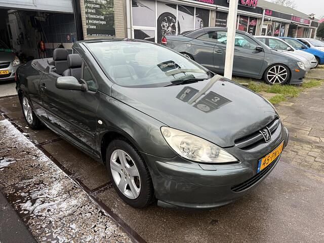 Occasion Peugeot 307 CC 136 PK (100 kW) 2004 Grijs Cabriolet