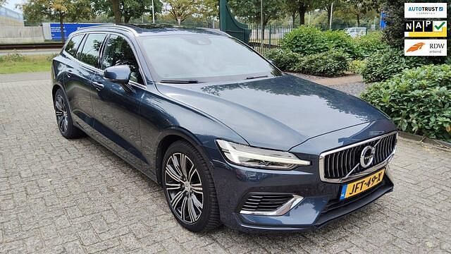 Blauw Gebruikt 2020 Volvo V60 Stationwagen | € 28.850 (Super prijs) - Afbeelding 1/4