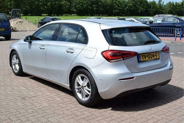 Occasion Mercedes A180 Business 116 PK (85 kW) 2018 Grijs Hatchback