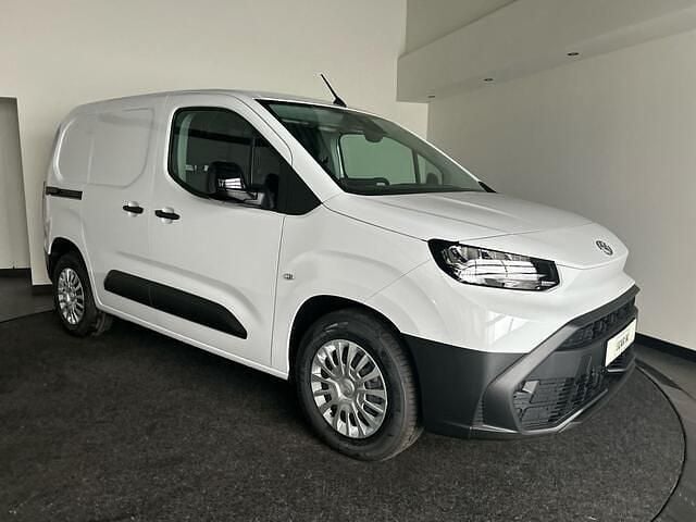 Wit Nieuw 2025 Toyota Proace City City Van | € 19.950 - Afbeelding 1/4