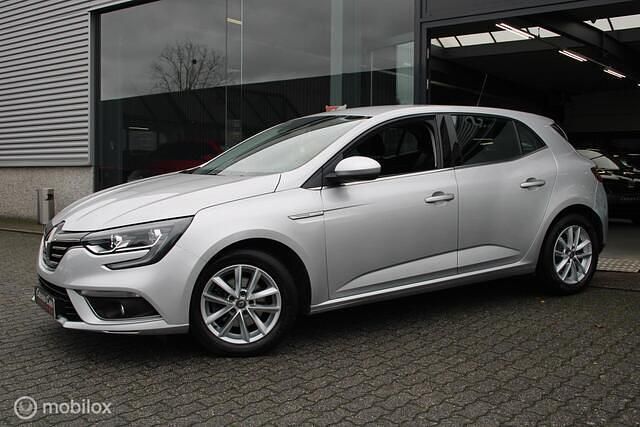 Occasion Renault Mégane IV Zen 132 PK (97 kW) 2018 Grijs Hatchback
