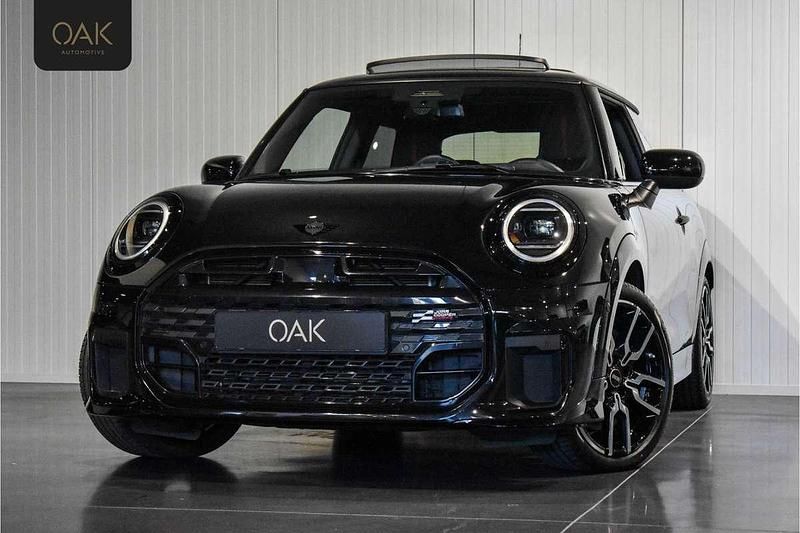 Occasion Mini Cooper 156 PK (114 kW) 2024 Zwart Hatchback