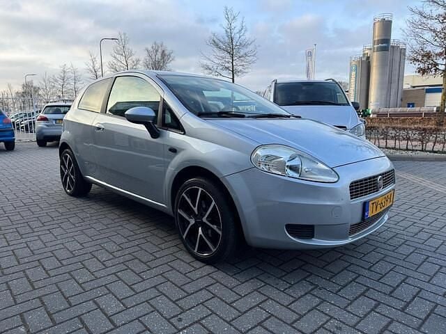 Occasion Fiat Grande Punto Active 77 PK (56 kW) 2008 Grijs Hatchback