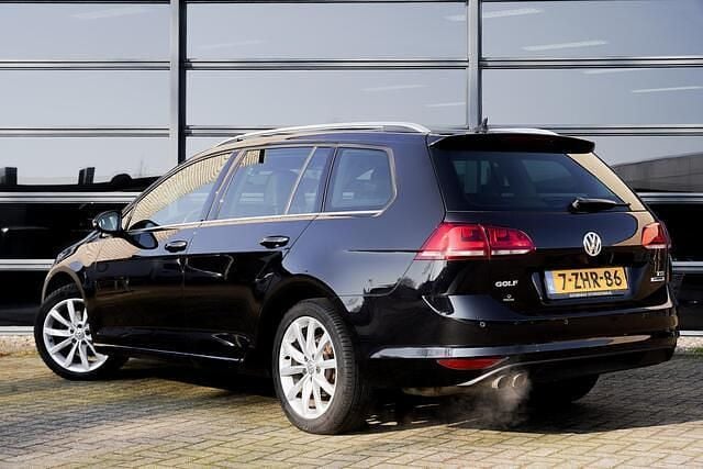 Occasion VW Golf VII Highline 123 PK (90 kW) 2015 Zwart Stationwagen