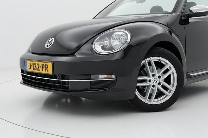 Occasion VW Beetle Cabriolet Design 105 PK (77 kW) 2016 Zwart Cabriolet