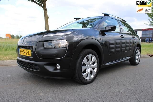Zwart Gebruikt 2018 Citroën C4 Cactus Feel Hatchback | € 8.475 (Goede deal) - Afbeelding 1/4
