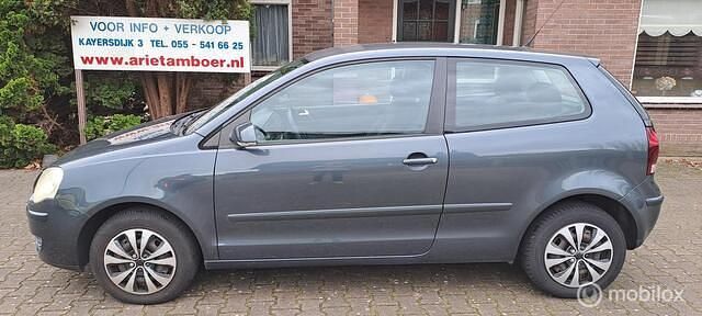 Blauw Occasion 2007 VW Polo Hatchback | € 2.395 (Eerlijke prijs) - Afbeelding 1/4