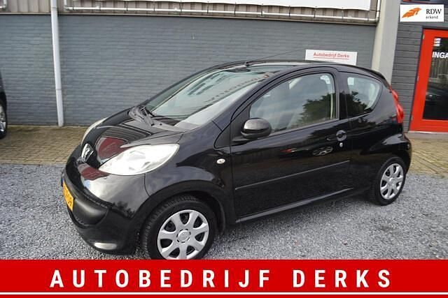 Zwart Gebruikt 2005 Peugeot 107 Hatchback | € 2.950 (Duur) - Afbeelding 1/4
