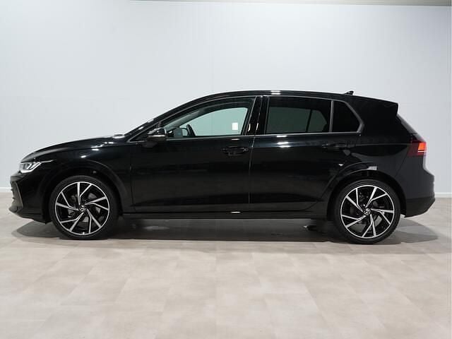 Occasion VW Golf VIII Edition 116 PK (85 kW) 2024 Zwart (metallic) Hatchback