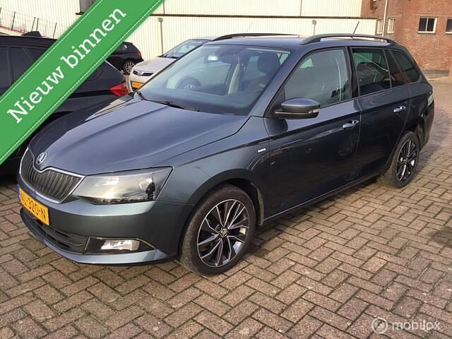 Grijs Gebruikt 2017 Skoda Fabia Drive Stationwagen | € 7.700 (Goede deal) - Afbeelding 1/4
