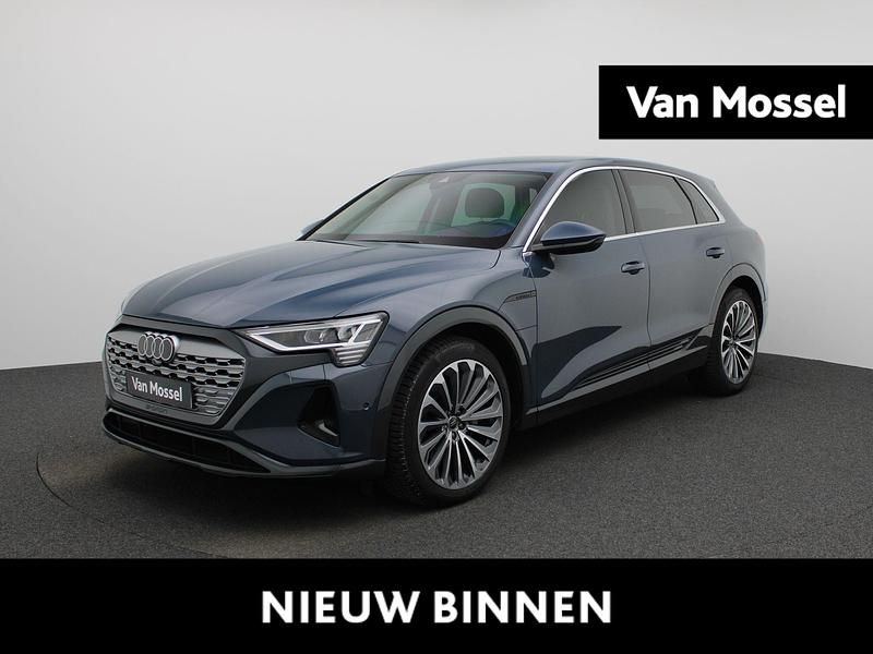 Blauw (metallic) Occasion 2023 Audi Q8 e-tron Advanced Plus SUV | € 52.900 (Super prijs) - Afbeelding 1/4