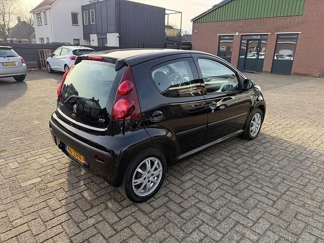 Occasion Peugeot 107 Active 68 PK (50 kW) 2013 Zwart Hatchback