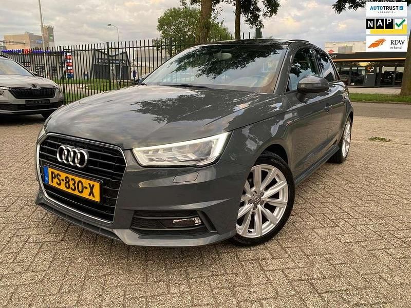 Grijs Gebruikt 2016 Audi A1 Sportback S-Line Hatchback | € 15.499 (Iets duurder) - Afbeelding 1/4
