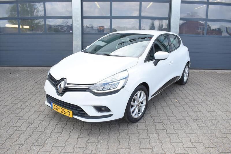 Wit Gebruikt 2018 Renault Clio IV Intens Hatchback | € 12.830 (Iets duurder) - Afbeelding 1/4