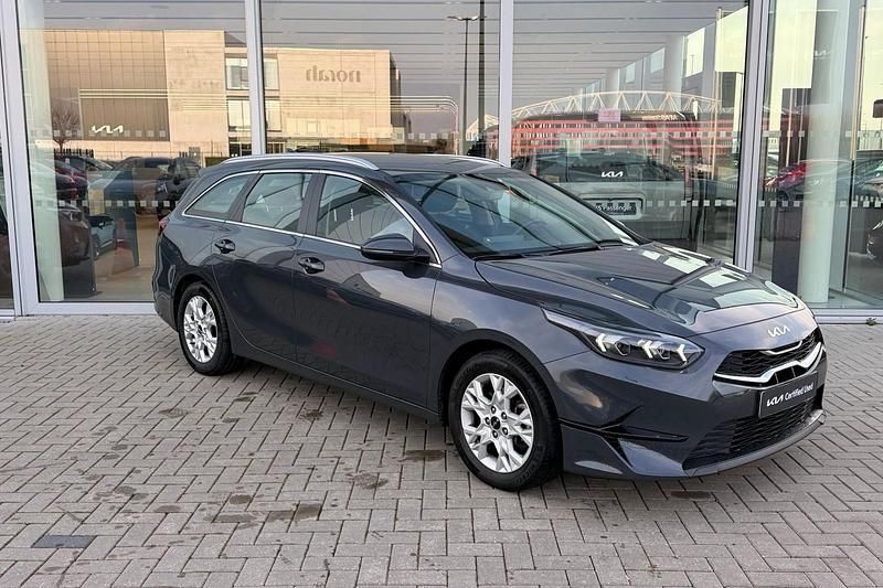 Occasion Kia Ceed 2023 Grijs Hatchback