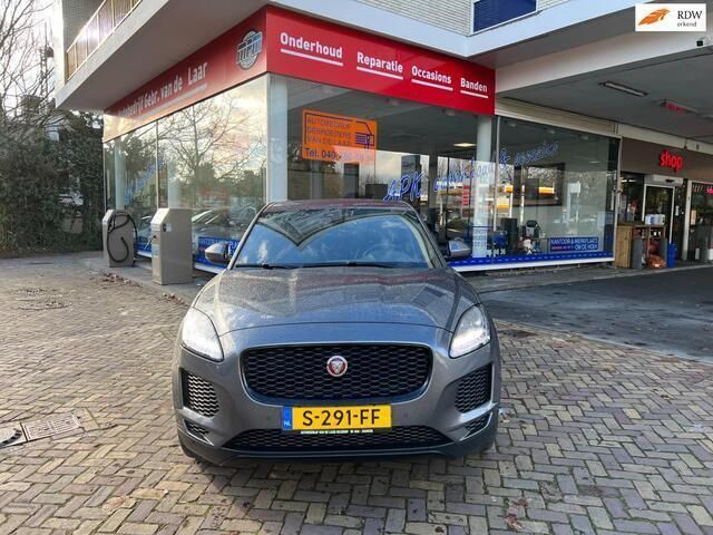 Grijs Gebruikt 2019 Jaguar E-Pace SE SUV | € 39.000 - Afbeelding 1/4
