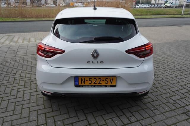 Occasion Renault Clio V Zen 91 PK (66 kW) 2022 Wit Hatchback