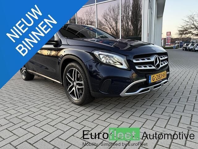 Blauw (metallic) Gebruikt 2018 Mercedes GLA250 Premium Plus SUV | € 22.450 (Super prijs) - Afbeelding 1/4