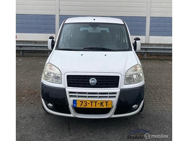 Wit Gebruikt 2007 Fiat Doblò Family MPV | € 3.750 (Eerlijke prijs) - Afbeelding 1/3