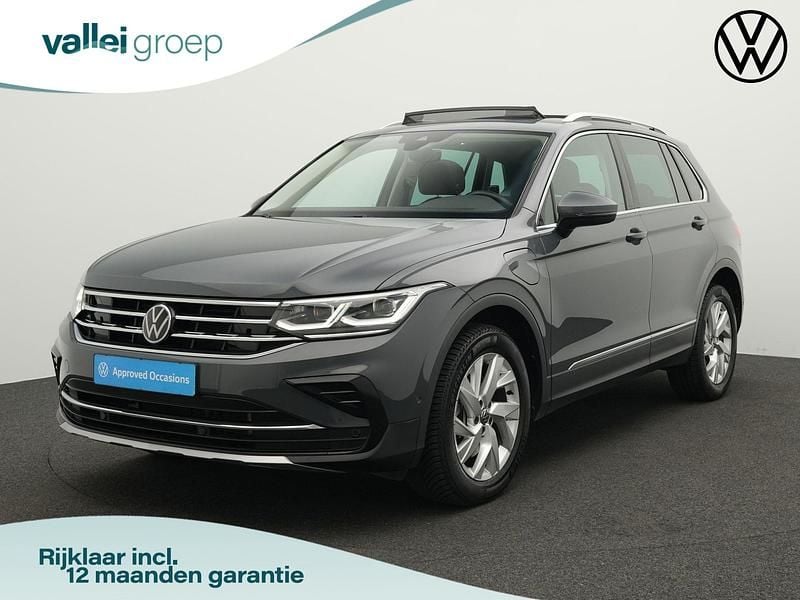 Grijs Gebruikt 2022 VW Tiguan Elegance SUV | € 35.400 (Eerlijke prijs) - Afbeelding 1/4