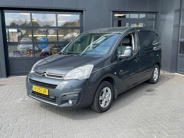 Grijs Gebruikt 2017 Citroën Berlingo Business Class MPV | € 8.299 (Iets duurder) - Afbeelding 1/4