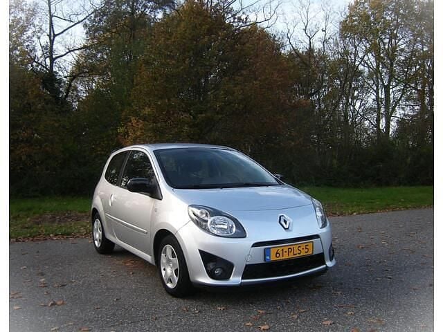 Grijs (metallic) Gebruikt 2011 Renault Twingo Dynamique Hatchback | € 1.950 (Goede deal) - Afbeelding 1/4
