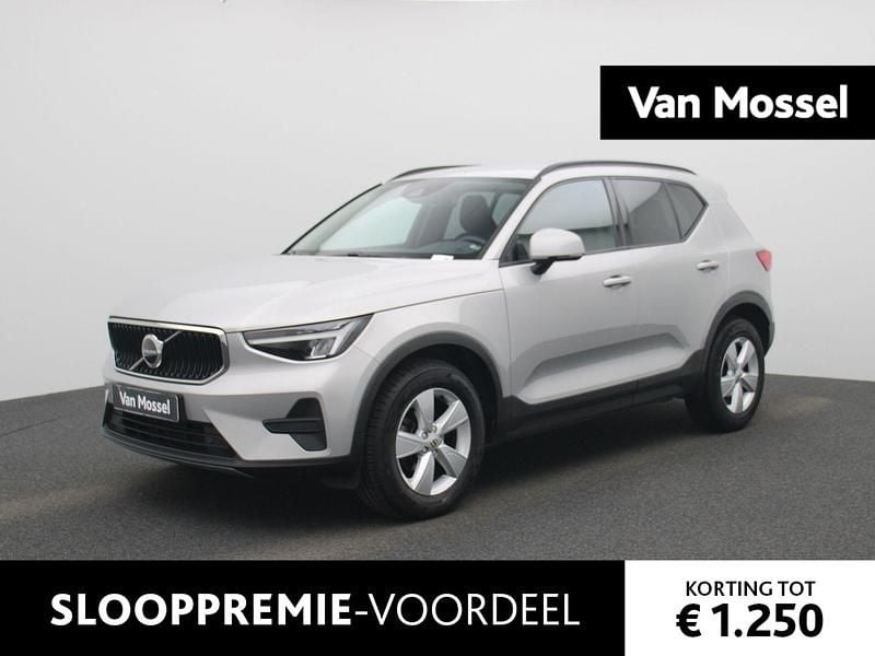 Grijs Gebruikt 2023 Volvo XC40 SUV | € 29.400 (Super prijs) - Afbeelding 1/4