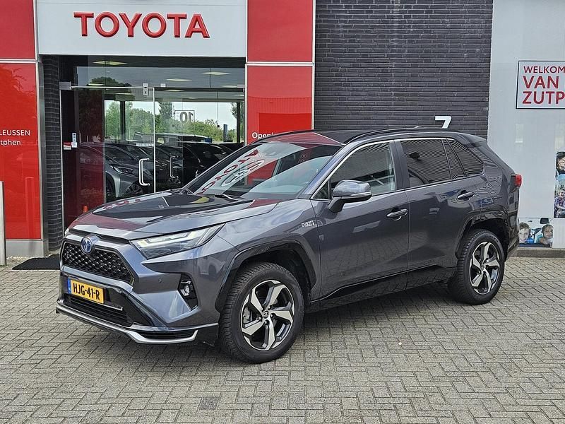 Grijs Gebruikt 2023 Toyota RAV4 Style SUV | € 43.900 (Eerlijke prijs) - Afbeelding 1/4