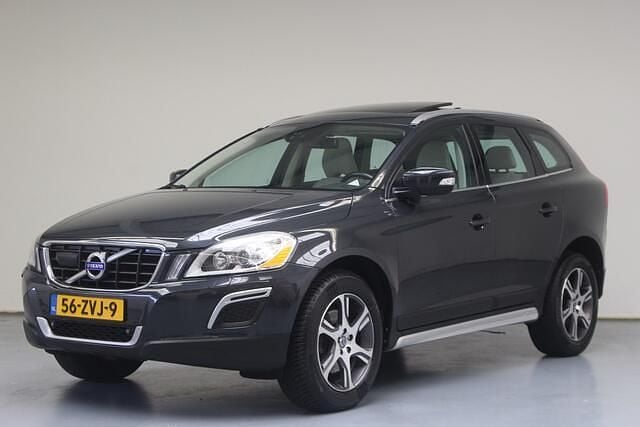 Grijs Gebruikt 2013 Volvo XC60 Summum SUV | € 13.950 (Eerlijke prijs) - Afbeelding 1/4