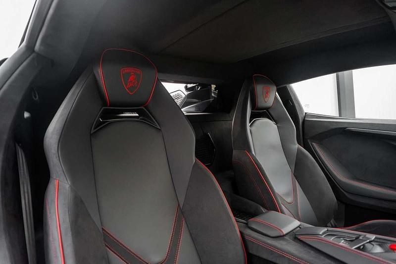 Occasion Lamborghini Revuelto 1016 PK (747 kW) 2024 Zwart Coupé