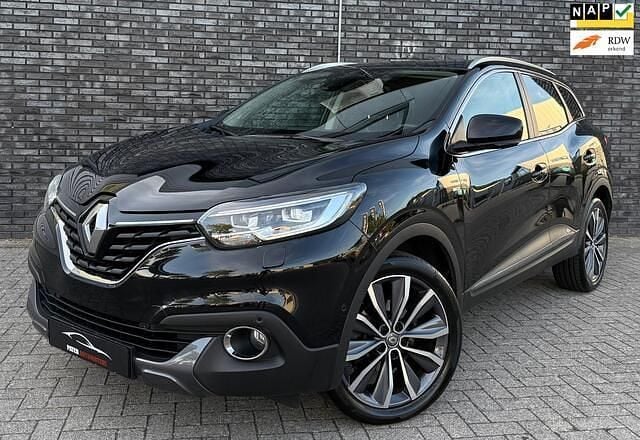 Zwart Gebruikt 2018 Renault Kadjar Bose Edition SUV | € 17.900 (Eerlijke prijs) - Afbeelding 1/4
