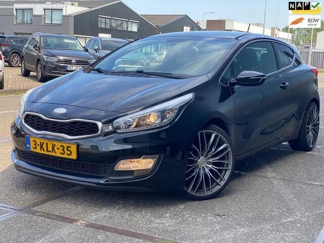 Zwart Gebruikt 2013 Kia ProCeed Hatchback | € 6.750 (Duur) - Afbeelding 1/4
