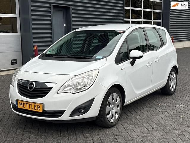Wit Gebruikt 2012 Opel Meriva Business MPV | € 2.950 (Eerlijke prijs) - Afbeelding 1/4