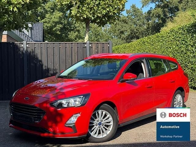 Rood Gebruikt 2019 Ford Focus Business Edition Stationwagen | € 13.990 (Goede deal) - Afbeelding 1/4