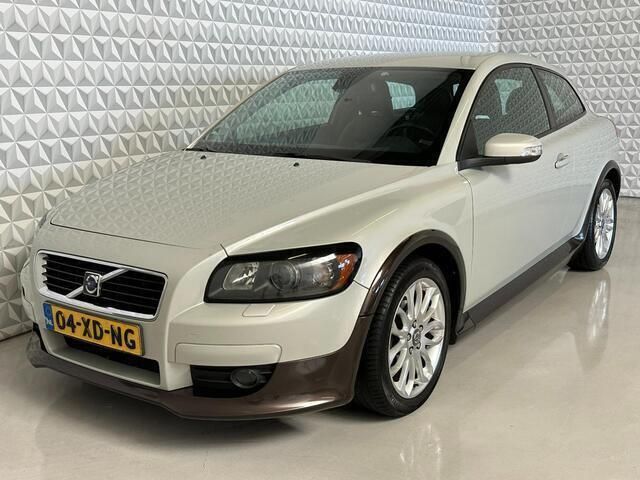 Wit Gebruikt 2007 Volvo C30 Summum Hatchback | € 1.999 - Afbeelding 1/4