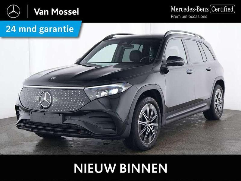 Zwart Occasion 2024 Mercedes EQB300 AMG line SUV | € 42.945 (Eerlijke prijs) - Afbeelding 1/3
