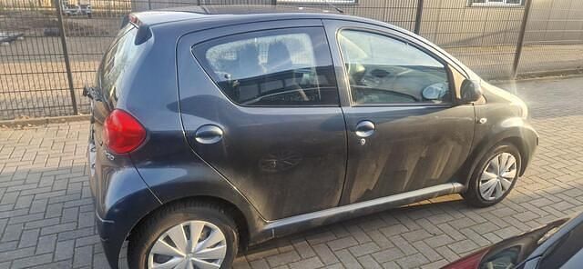 Occasion Toyota Aygo 68 PK (50 kW) 2008 Grijs Hatchback