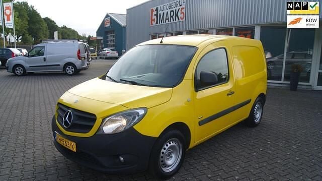 Geel Gebruikt 2014 Mercedes Citan 108 Van | € 4.750 (Eerlijke prijs) - Afbeelding 1/4