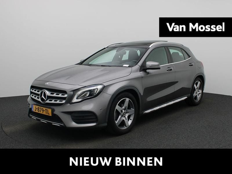 Grijs Gebruikt 2018 Mercedes GLA200 Premium Plus SUV | € 23.900 (Eerlijke prijs) - Afbeelding 1/4