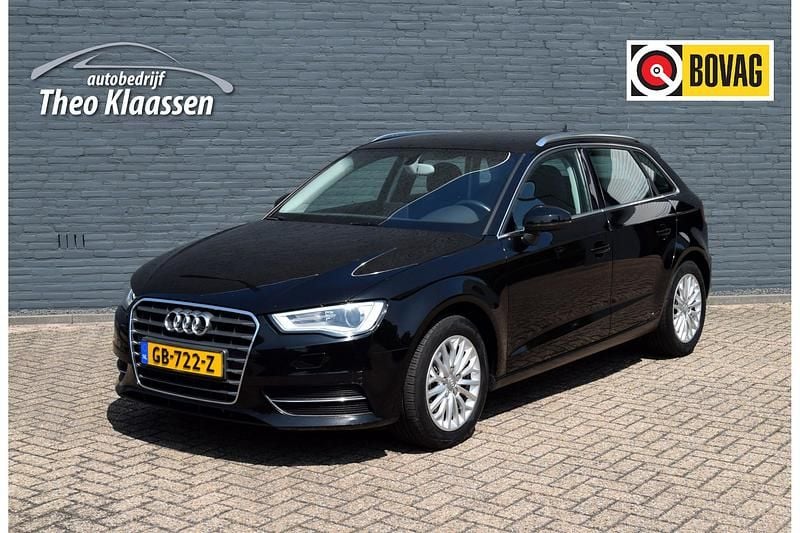 Zwart Gebruikt 2015 Audi A3 Sportback Ambiente Hatchback | € 16.950 (Eerlijke prijs) - Afbeelding 1/4