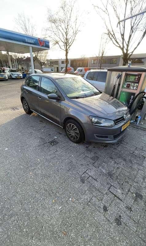 Gebruikt 2011 VW Polo Comfortline Sedan | € 4.999 (Goede deal) - Afbeelding 1/4