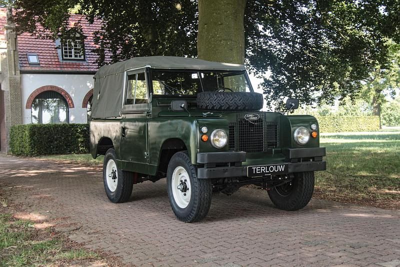 Groen Gebruikt 1968 Land Rover Defender Van | € 39.909 - Afbeelding 1/2