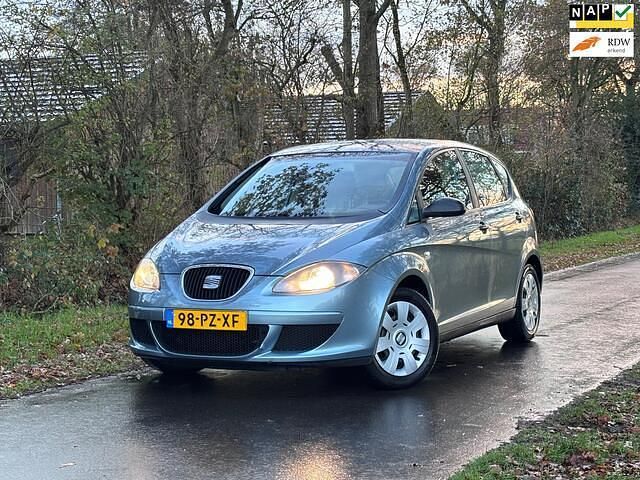 Blauw Occasion 2005 Seat Altea Reference MPV | € 1.499 (Duur) - Afbeelding 1/4