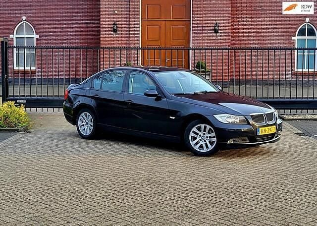 Occasion BMW 318 143 PK (105 kW) 2008 Zwart Sedan