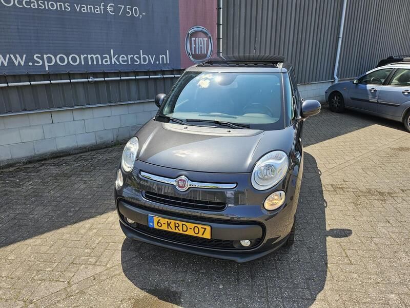 Grijs Gebruikt 2013 Fiat 500L Lounge MPV | € 8.950 (Eerlijke prijs) - Afbeelding 1/4