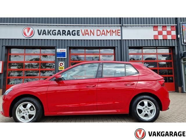 Rood Occasion 2023 Skoda Fabia Ambition Hatchback | € 16.950 (Goede deal) - Afbeelding 1/4