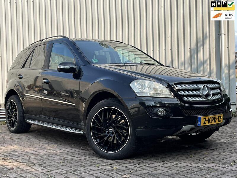 Zwart Gebruikt 2008 Mercedes ML420 Edition 1 SUV | € 5.000 (Eerlijke prijs) - Afbeelding 1/4